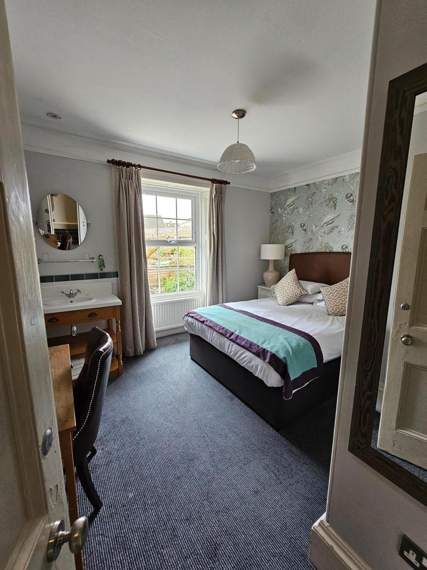Отель Cockhaven Arms Bishopsteignton Экстерьер фото