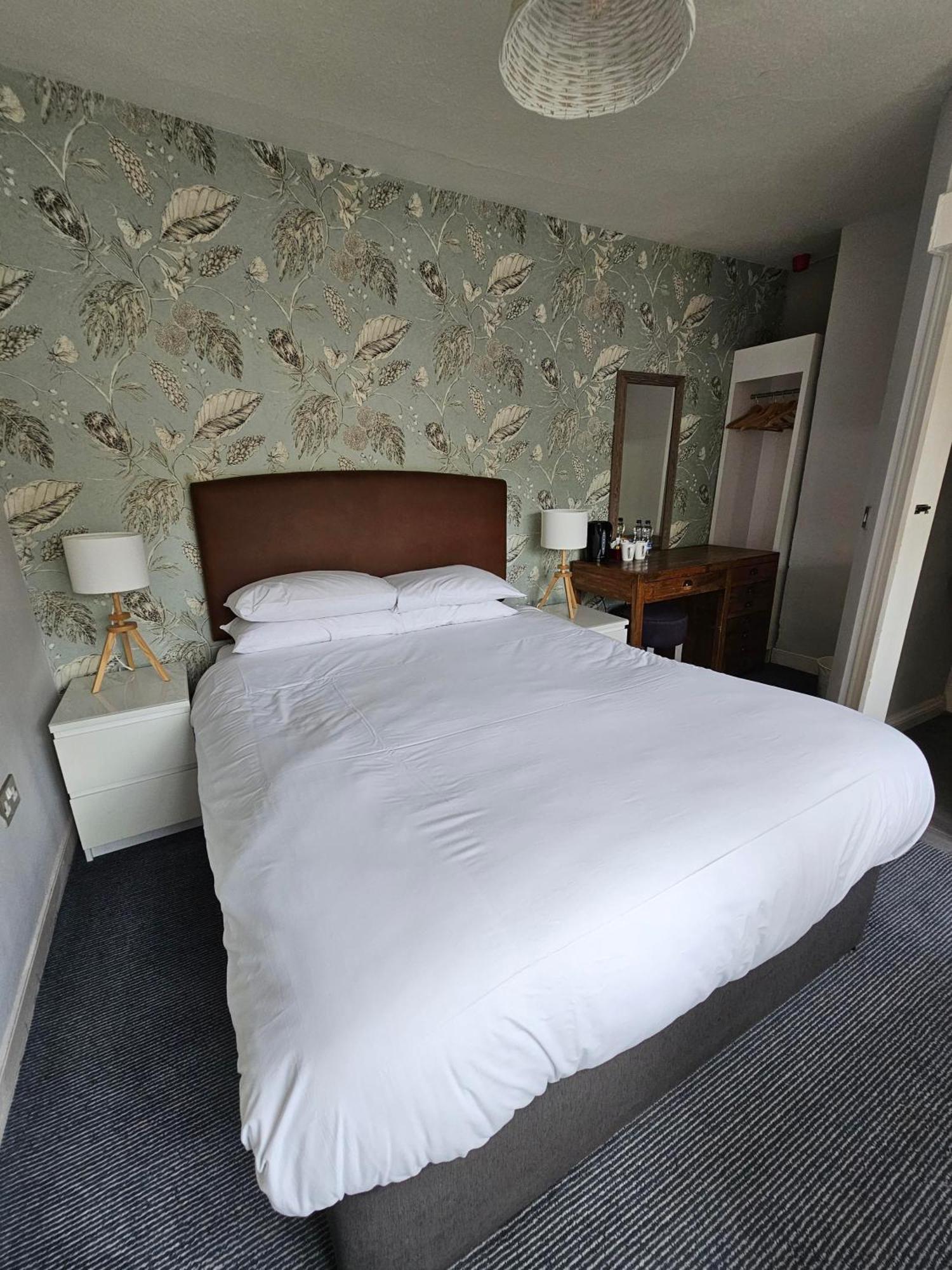 Отель Cockhaven Arms Bishopsteignton Экстерьер фото